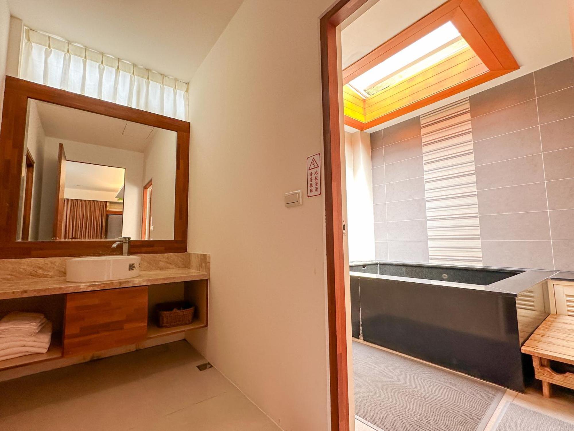 Bed and Breakfast Yage Hotspring House Ťiao-si Exteriér fotografie